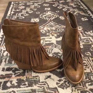 Very Volatile extreme wedge fringe bootie